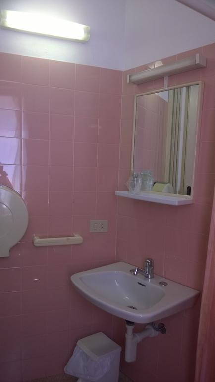 Bed Il Faro Panzió Finale Ligure Szoba fotó